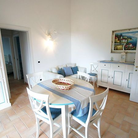Villaggio Di Mezzo Ortano ริโอมารินา ภายนอก รูปภาพ