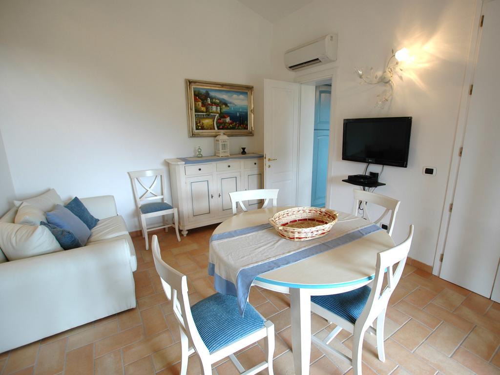 Villaggio Di Mezzo Ortano ริโอมารินา ห้อง รูปภาพ